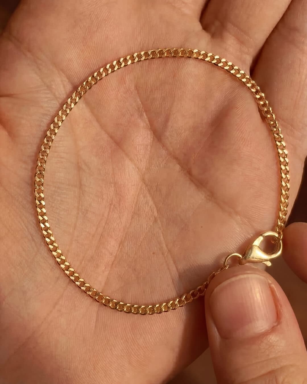 Herringbone Bracelet in yellow gold