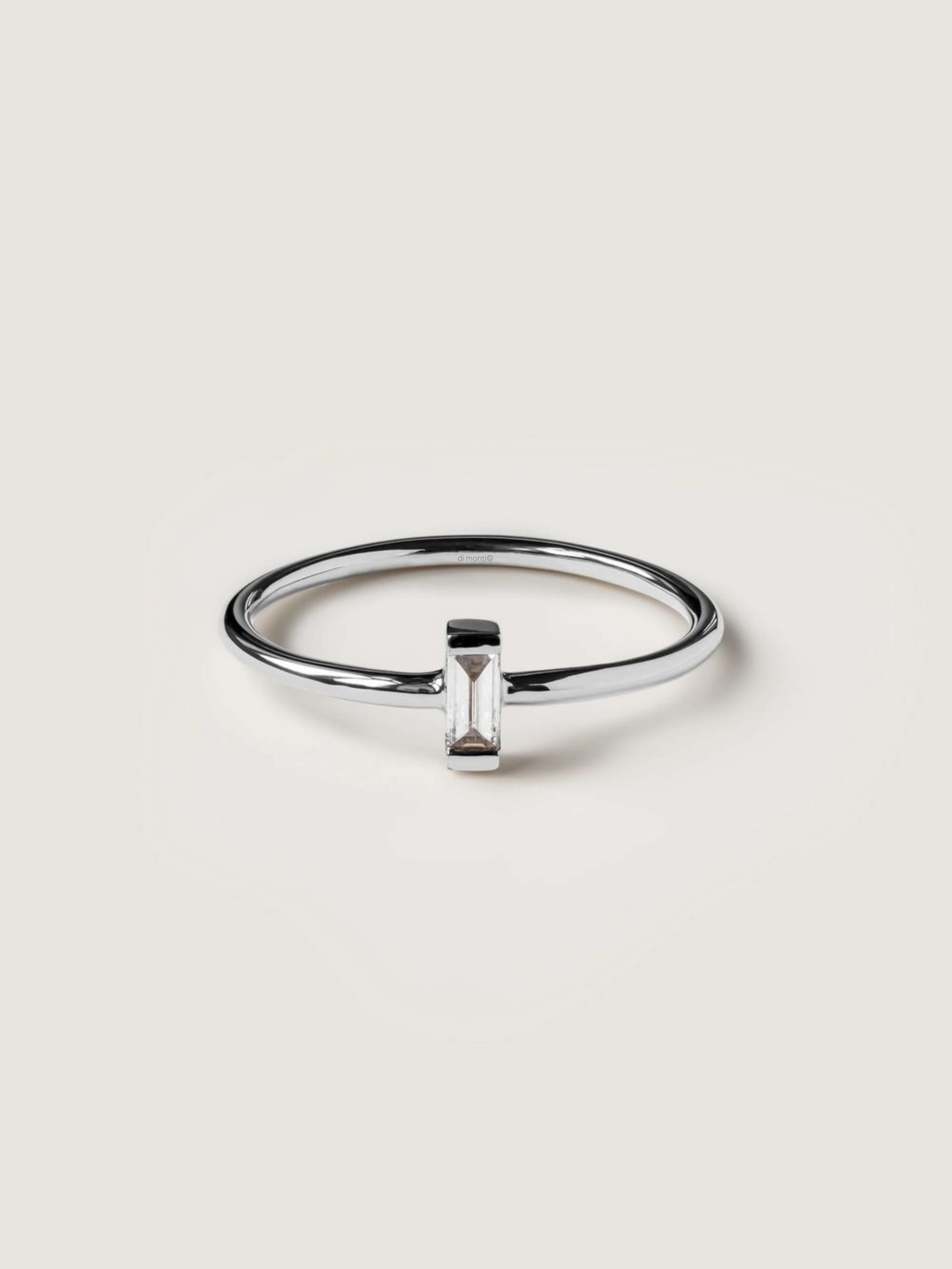 Baguette Ring in white gold