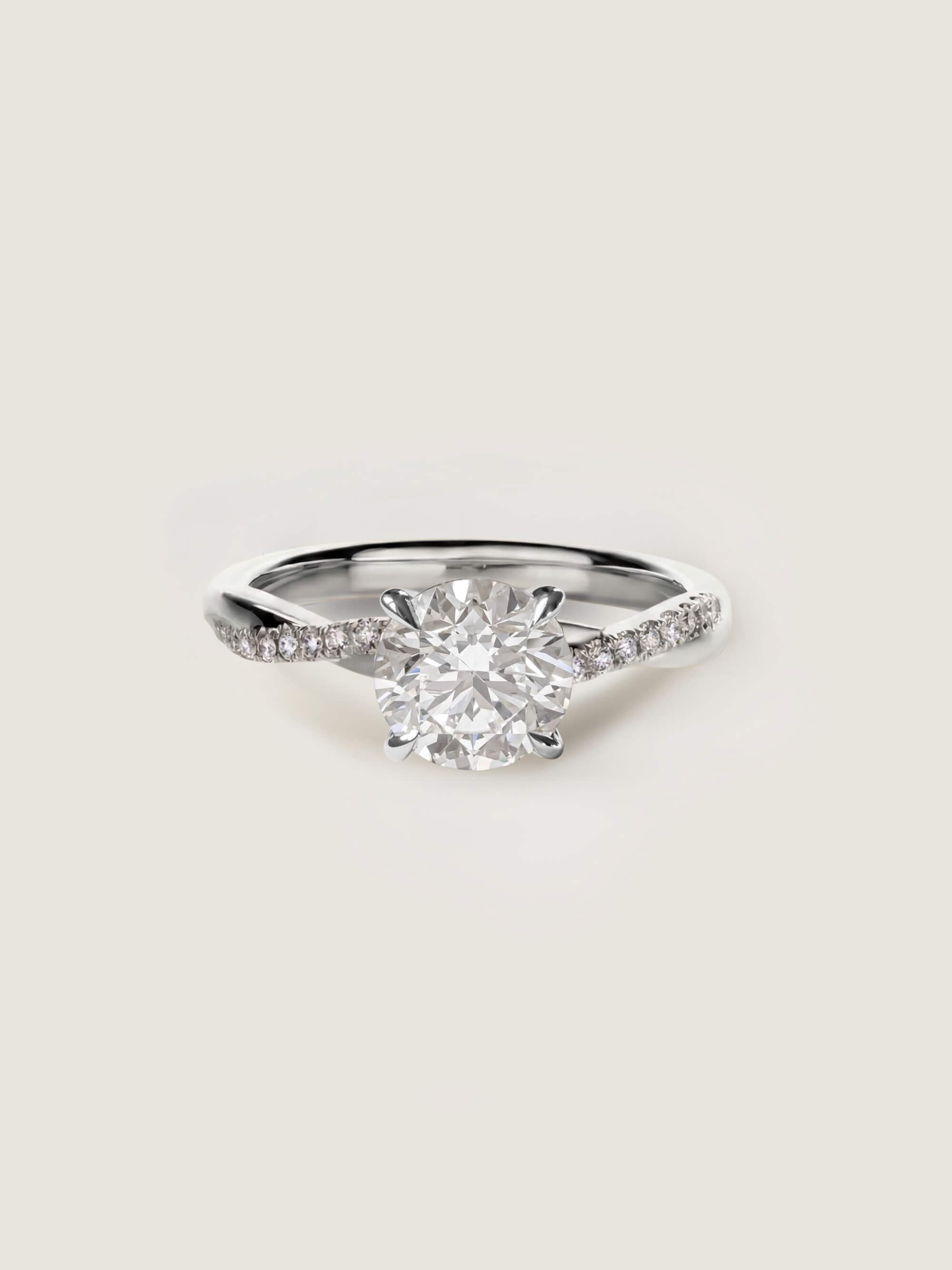 Infinity Ring in white gold