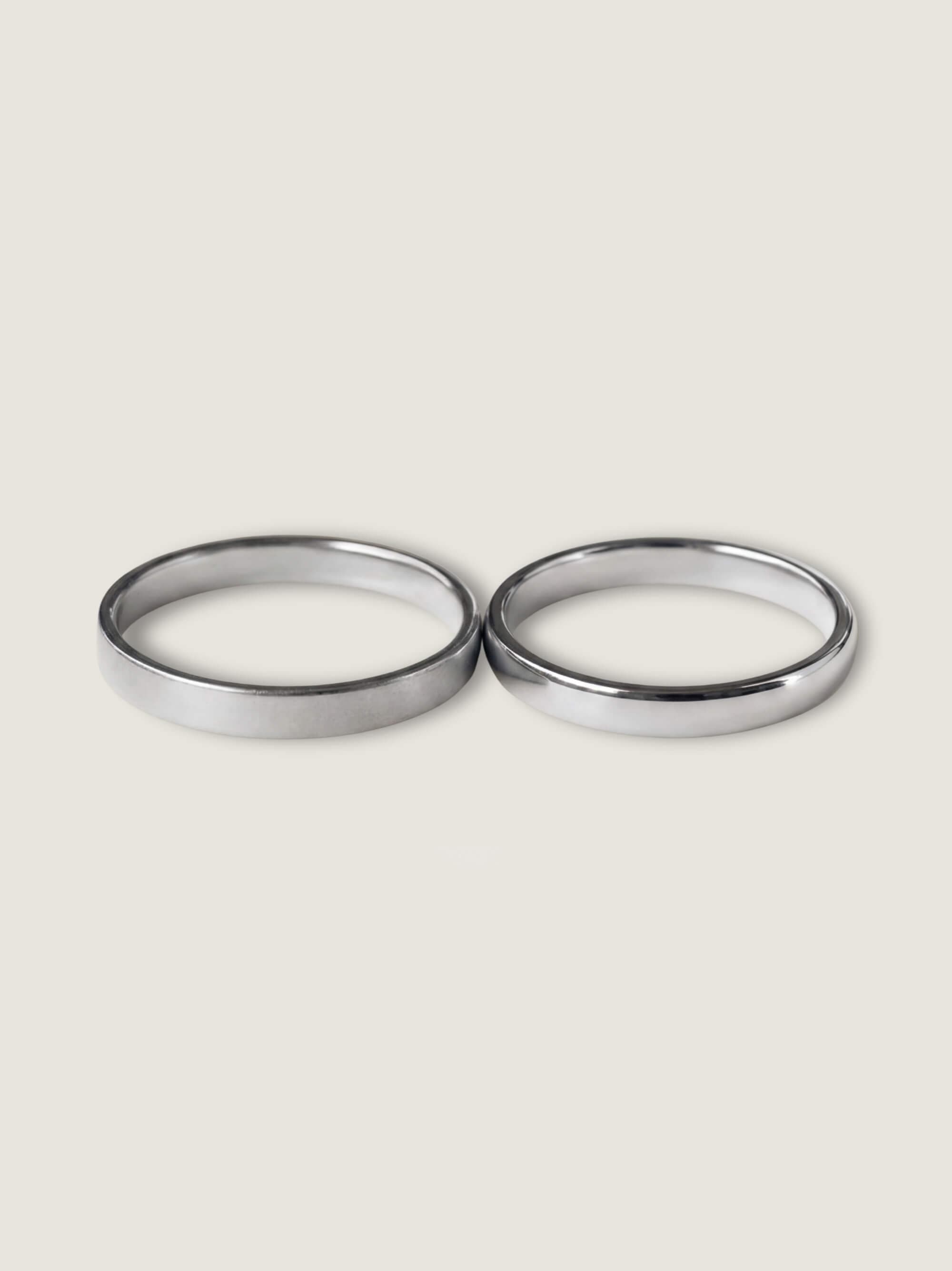 Classic duo wedding rings 2 mm and 3 mm in white gold