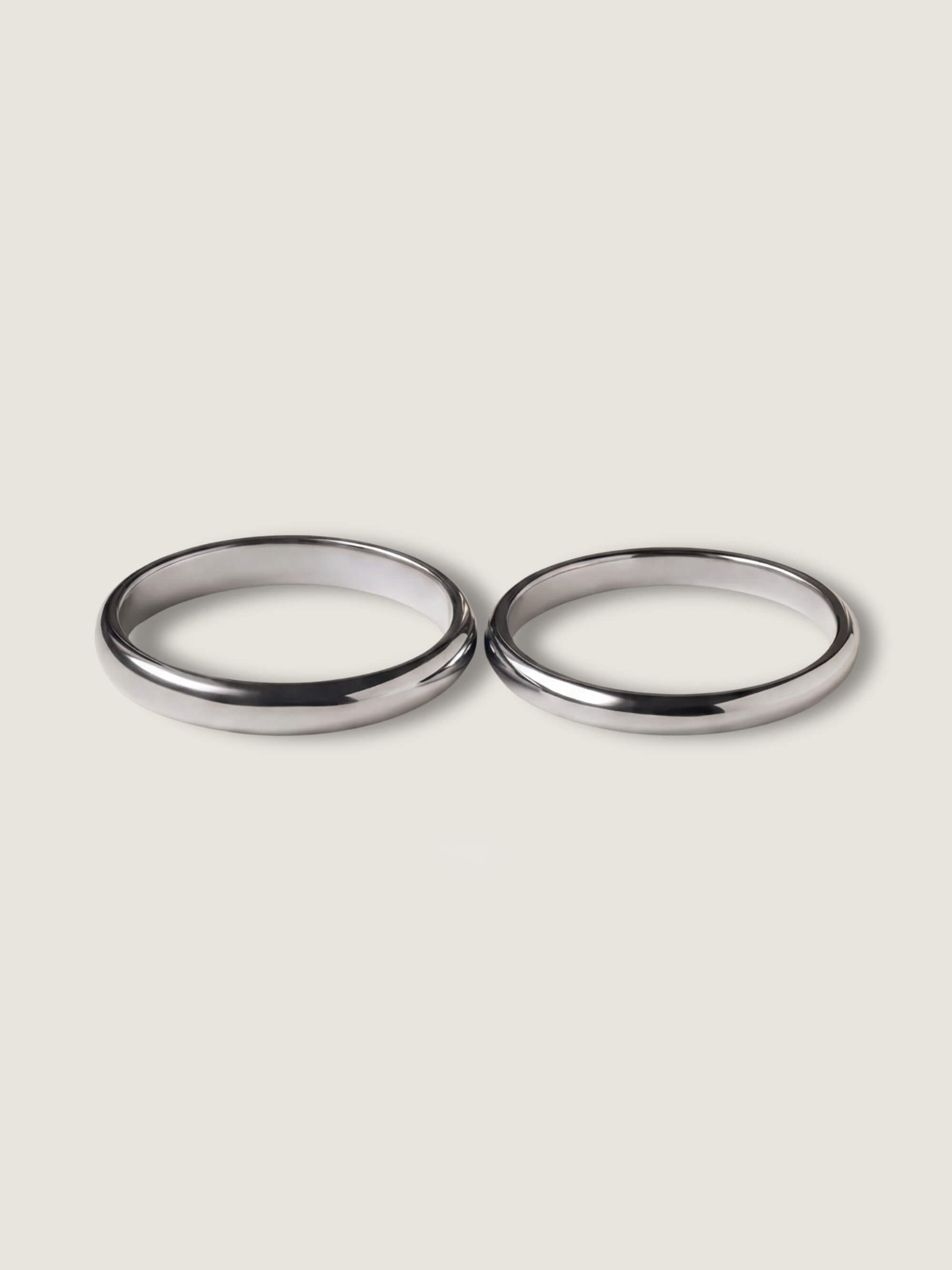 Classic half-round duo wedding rings 2 mm and 3 mm in white gold